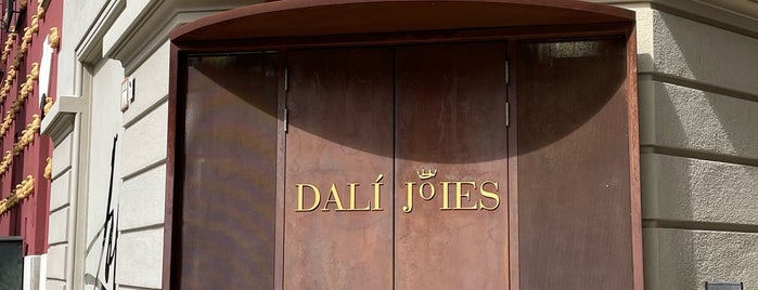 Dalí Joies is one of Испания.