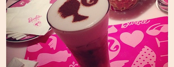 Barbie Cafe is one of Ian 님이 저장한 장소.