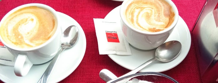 Caffe' Del Corso is one of Calabria.