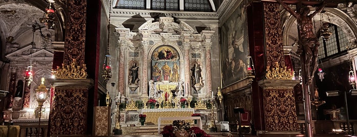Chiesa Rettoriale di San Zulian is one of Lugares favoritos de Reem.
