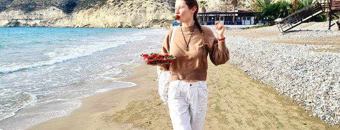 Kourion Beach is one of Hanna'nın Beğendiği Mekanlar.