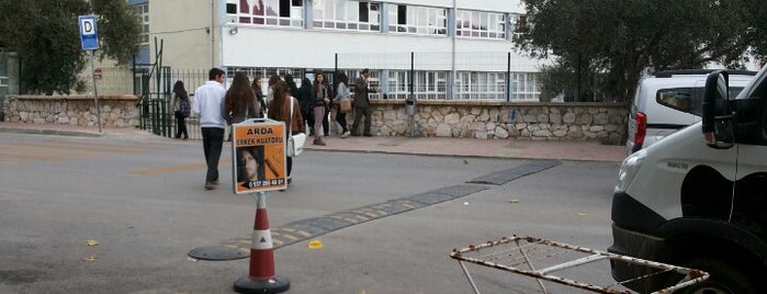 Turgutreis Anadolu Lisesi is one of Sevda'nın Kaydettiği Mekanlar.