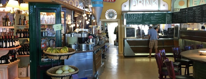 Pescadero Country Store is one of South Bay: To Eat/Drink.