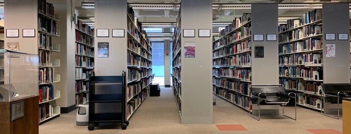 Environmental Design Library is one of Lugares guardados de Amy.