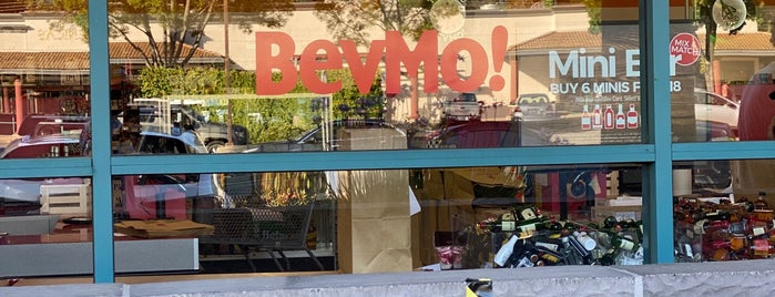 BevMo! is one of Lugares favoritos de Rob.