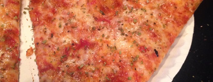 Squiggy's NY Style Pizza is one of Posti che sono piaciuti a Rachel.
