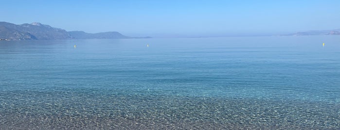 Psatha Beach is one of Παραλιες αττικης.