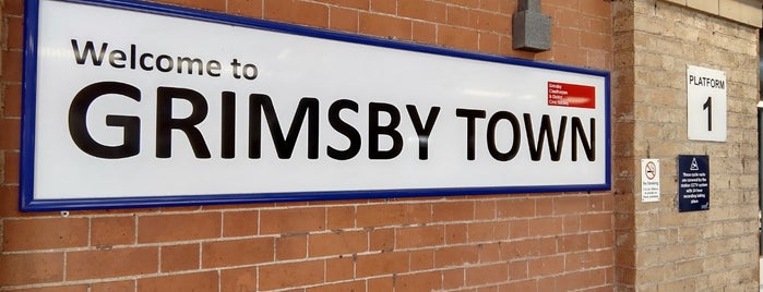 Grimsby Town Railway Station (GMB) is one of สถานที่ที่ Ulceby Lodge B & B ถูกใจ.