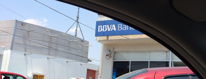 BBVA Bancomer Sucursal is one of Lieux qui ont plu à c.