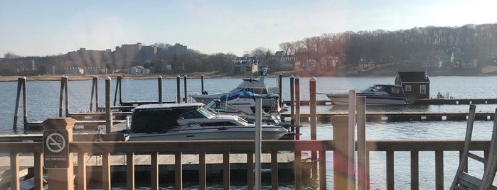 Boat House Cafe is one of Best of New England.