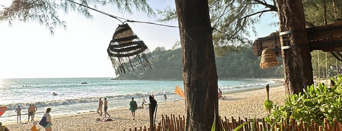 Kamala Beach is one of Orte, die Chuck gefallen.