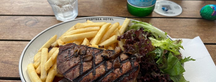 Portsea Hotel is one of Foodie Tour! M-R.