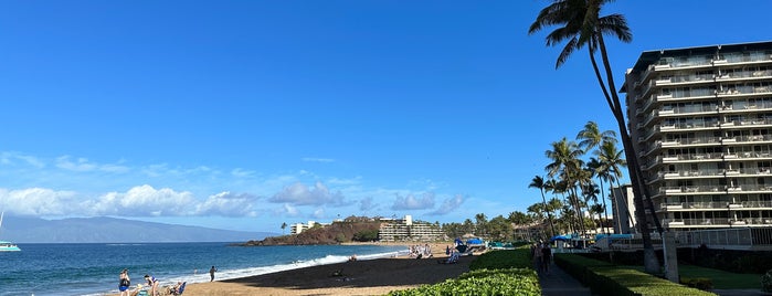 Kāʻanapali Beachwalk is one of Maui.