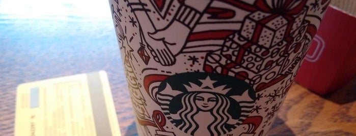 Starbucks is one of Locais curtidos por abigail..