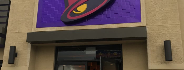 Taco Bell is one of fast food places.