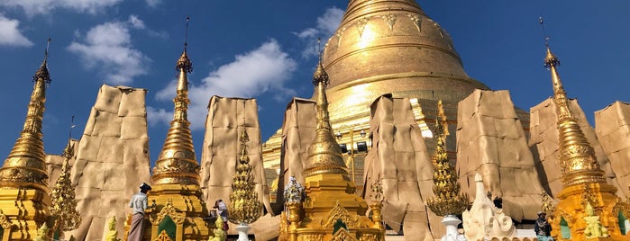 쉐다곤 파고다 is one of Pagoda hopping through Myanmar.