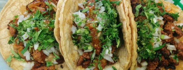 Cilantro Taco Grill is one of Justinさんのお気に入りスポット.
