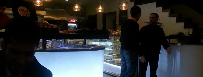 Genç Limos Cafe is one of Posti che sono piaciuti a PinHan.