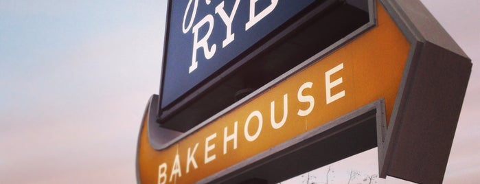 Honey & Rye Bakehouse is one of Lugares favoritos de Jesse.