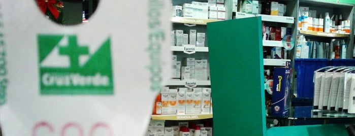 Farmacias Cruz Verde is one of locales De Providencia.