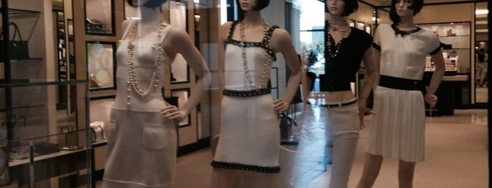 Chanel Boutique is one of Lugares favoritos de Nydia.