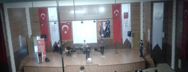 Milli Eğitim Müdürlüğü Konferans Salonu is one of Gourmandさんのお気に入りスポット.