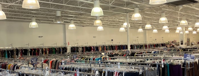 Goodwill Superstore is one of Thrift about Town.