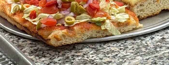 Gino's Pizzeria is one of Pizza/Italian Restaurants :).