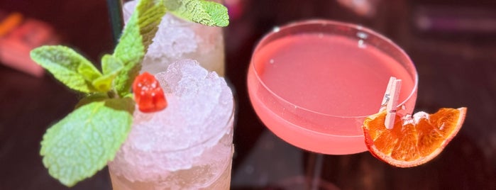 Cocktail Factory is one of Тбилиси: Пить.