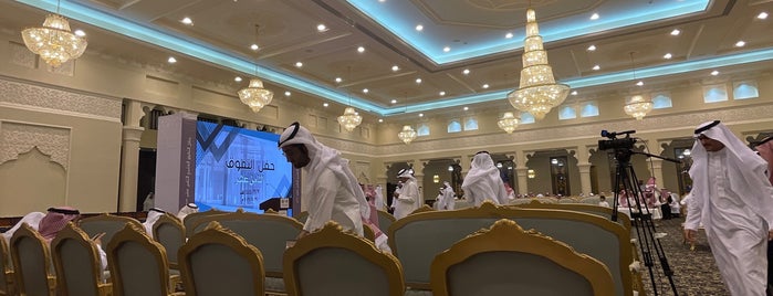 AL JAAFARI AL TAYYAR FAMILY HALL is one of Lugares favoritos de Abdullah.