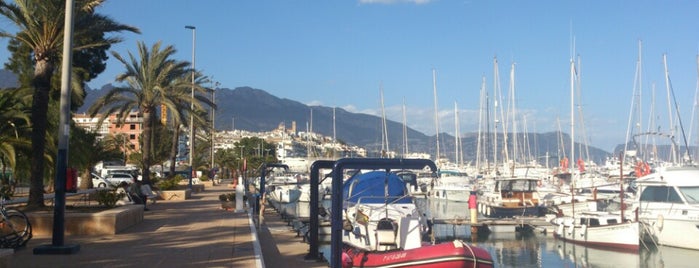 Real Club Nautico Altea is one of anthonyさんのお気に入りスポット.