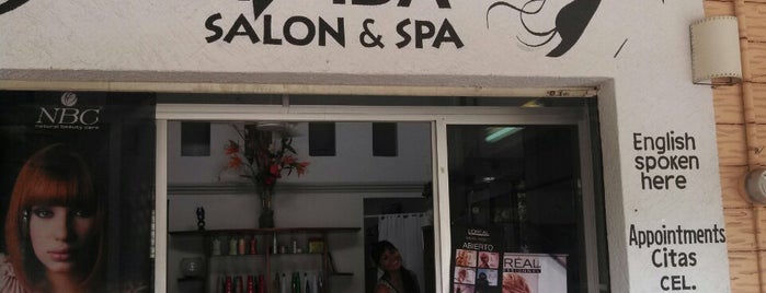 Pura Vida Salon & Spa is one of Lieux qui ont plu à Helene.