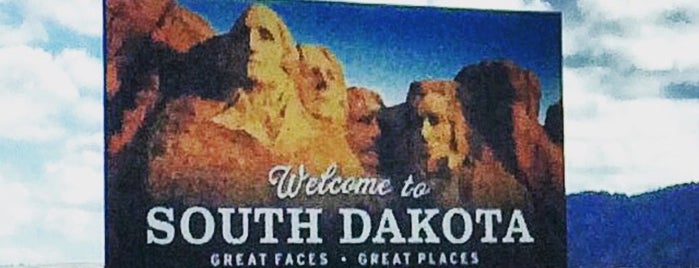South Dakota is one of The US, All 50 States, & American Territories🇺🇸.