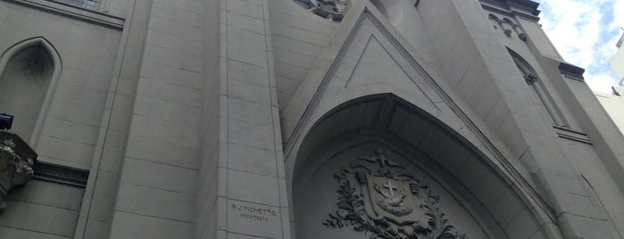 Iglesia San Ildefonso is one of Maru’s Liked Places.