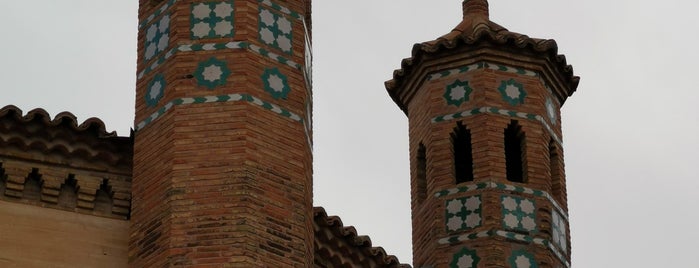 Iglesia y Torre de San Pedro is one of Nieves & Adolfo (planes por hacer).