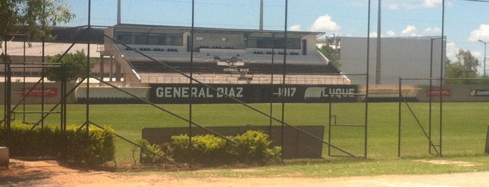 Club General Diaz is one of สถานที่ที่ Luis Fernando ถูกใจ.