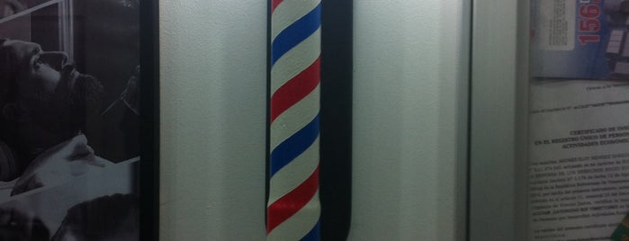 Barbería Funchal is one of Jimmyさんのお気に入りスポット.