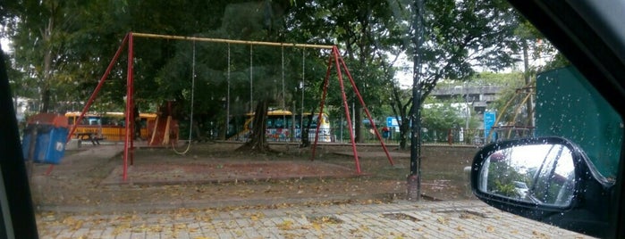 Taman Seputeh/Telok Pulai Playground is one of Tempat yang Disukai ꌅꁲꉣꂑꌚꁴꁲ꒒.