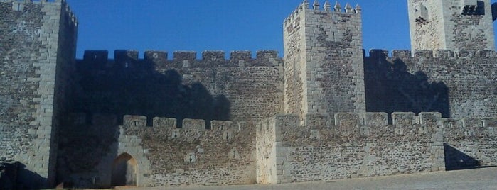 Castelo do Sabugal (Castelo das Cinco Quinas) is one of Locais curtidos por Rita.