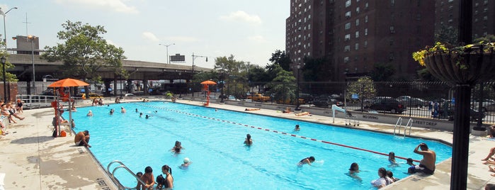 Asser Levy Recreation Center - Outdoor Swimming Pool is one of Pools NYC.
