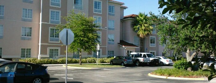 Comfort Suites Downtown is one of Lugares favoritos de Scott.