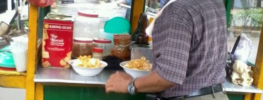 Bubur Ayam Taman Aries II is one of Kuliner.