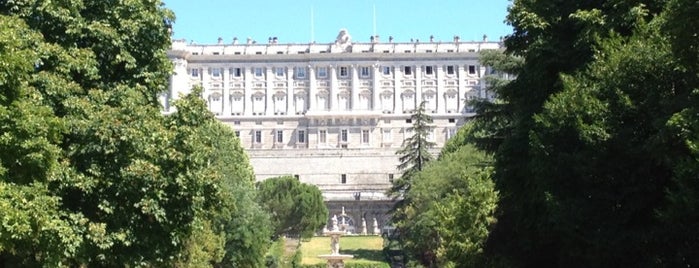 Campo del Moro is one of Parques de Madrid.