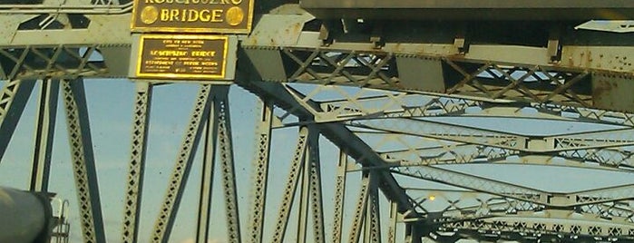 Kosciuszko Bridge is one of Lugares favoritos de Drew.