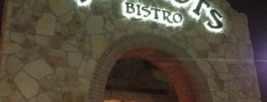 Shallots Bistro is one of Lugares favoritos de Bill.