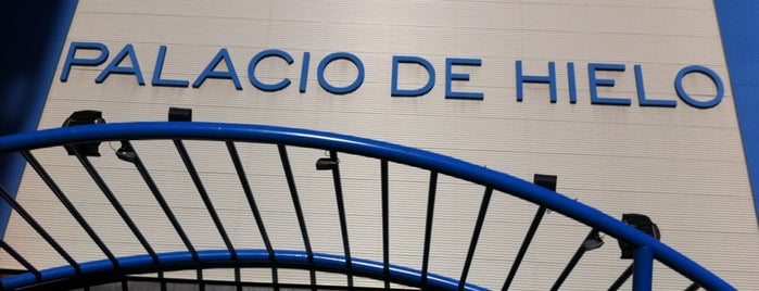 Palacio de Hielo is one of Madrid: Tiendas, Mercados y Centros Comerciales.