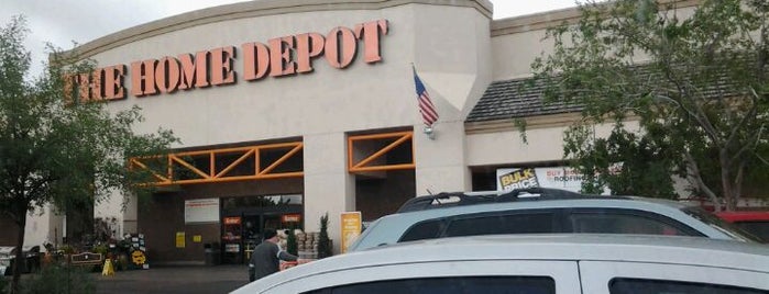 The Home Depot is one of Joe 님이 좋아한 장소.