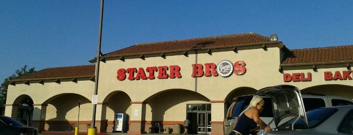 Stater Bros. Markets is one of Natalie 님이 좋아한 장소.