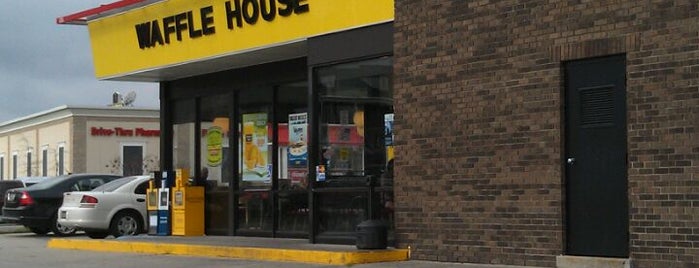 Waffle House is one of Kandyce : понравившиеся места.