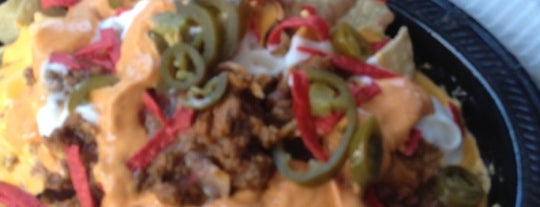Taco Bell is one of สถานที่ที่ Angelina ถูกใจ.